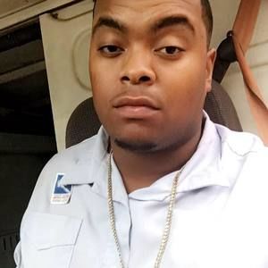 Meet your Posher, Ernesto